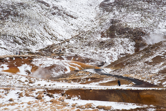 Private Reykjanes Peninsula Day Trip from Reykjavik with Guide and Transport for 6 People