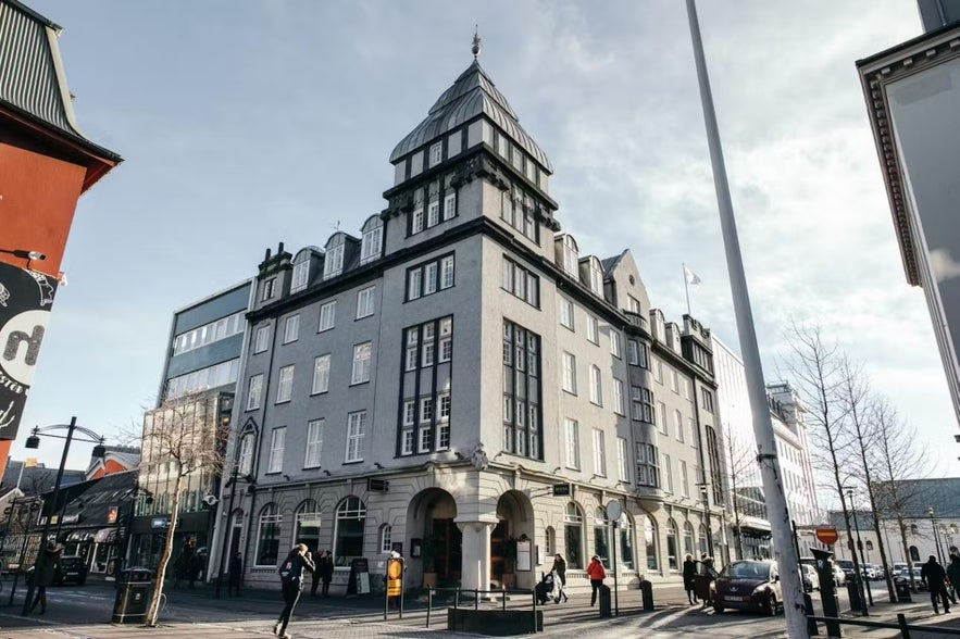 The building of the Apotek Hotel Reykjavik is an iconic landmark of the city center