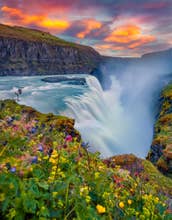 Golden Circle Day Tour from Reykjavik with Local Surprise and English Guide