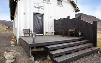 Welcome Guesthouse Edinborg的主入口。