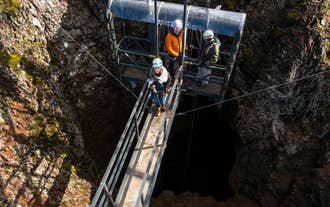 ์ฐ๋ฆฌํ๋์นด๊ธฐ๊ตฌ๋ฅด์ ํดํ์ฐ์ผ๋ก ๋ด๋ ค๊ฐ๋ ์๋ฆฌ๋ฒ ์ดํฐ์ ์ ์๋ ์ฌ๋