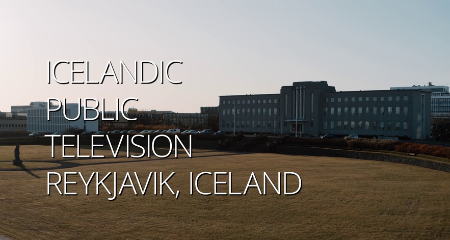 Uniwersytet Islandzki przedstawiony jako Islandzka Telewizja Publiczna.