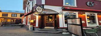Review of Sæta Svínið: A Cozy, Quirky Gastropub for Icelandic Favorites