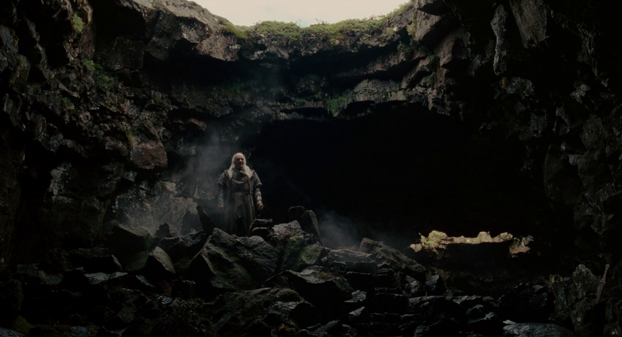 La grotta di Raufarholshellir, in Islanda, dove Anthony Hopkins e Russell Crowe hanno girato una scena del film Noah.