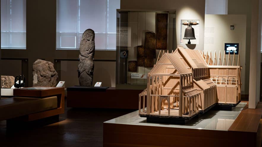 这是Skalholt一座中世纪大教堂的模拟模型。