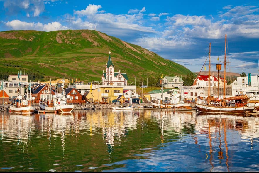 Husavik is een van de beste plekken voor walvissafari's in IJsland