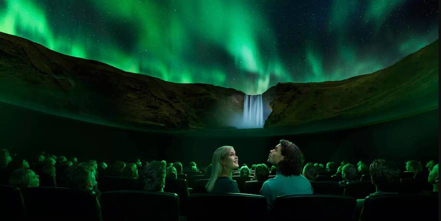 Nordlysforestillingen i planetariet i Perlan er fantastisk