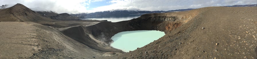 Immerse yourself in the awe-inspiring beauty of the Askja volcanic region with our expert guides.