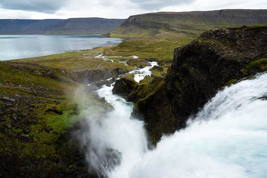 7-Hour Wakeboarding or Water-Skiing Tour with Sightseeing from Isafjordur