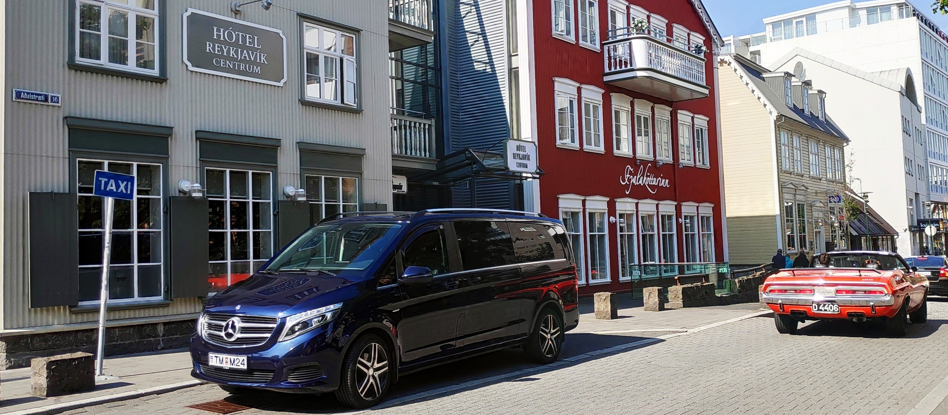 Travel in the comfort of a Mercedes Benz V-class minivan, where every mile is luxurious during this 6.5-hour private tour of the Reykjanes Peninsula.