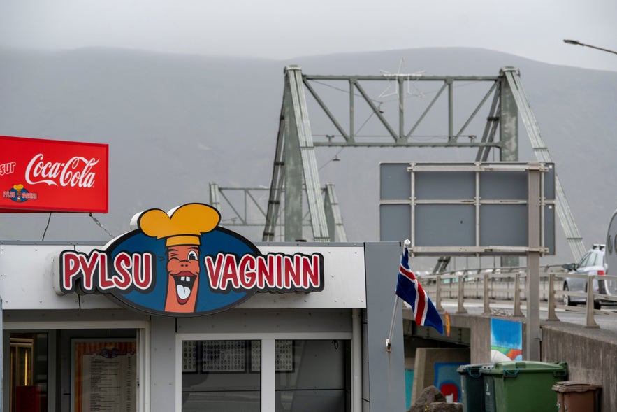 Trying Icelandic hot dogs at Pylsuvagninn is a must-try food experience among the top things to do in Selfoss.