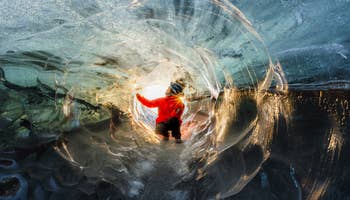 3-Hour Crystal Ice Cave Tour inside Vatnajokull with Transfer from Jokulsarlon