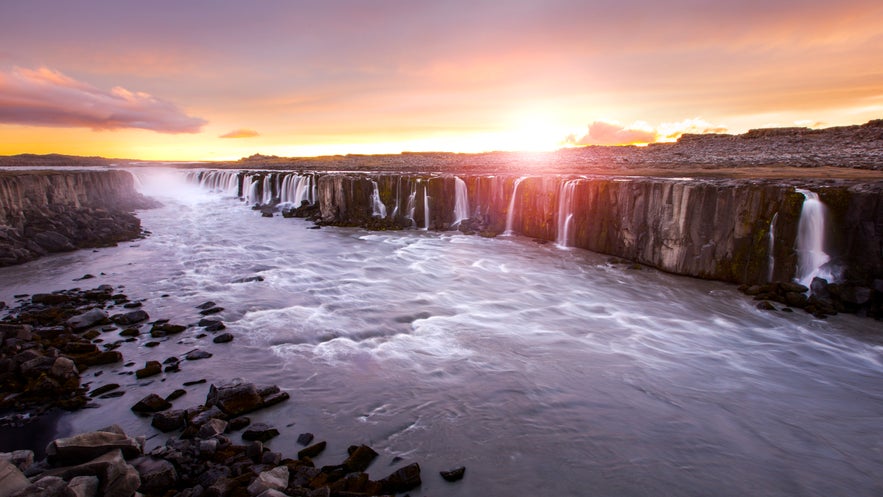 The Dettifoss and Selfoss waterfall hike does not disappoint!