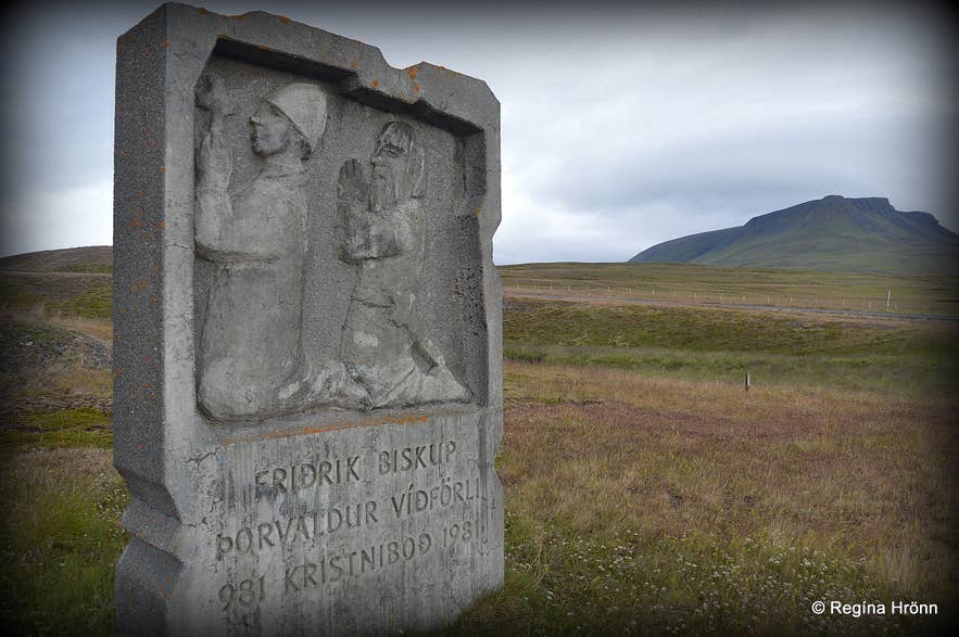 Beautiful Artwork by the noted Sculptor Ragnar Kjartansson Senior Beautiful Artwork by the noted Sculptor Ragnar Kjartansson Senior