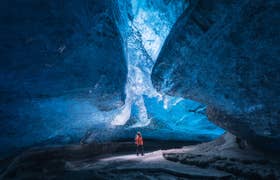 Exciting 2-Day South Coast Tour with Ice Caving & Jokulsarlon Glacier Lagoon from Reykjavik
