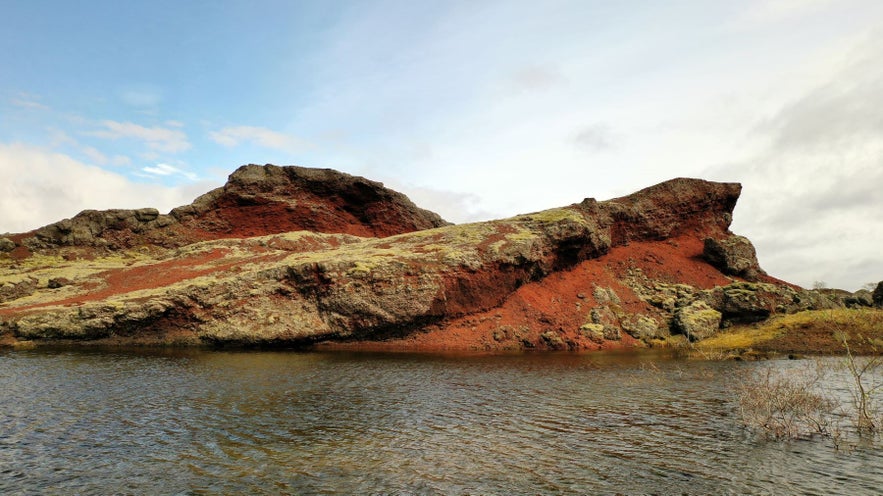 红石峰火山口 红石峰火山口