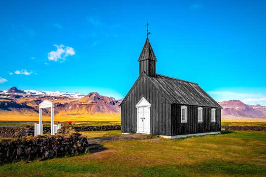 4-Day Northern Lights, Snaefellsnes, and Glacier Lagoon Tour with Ice Caving from Reykjavik