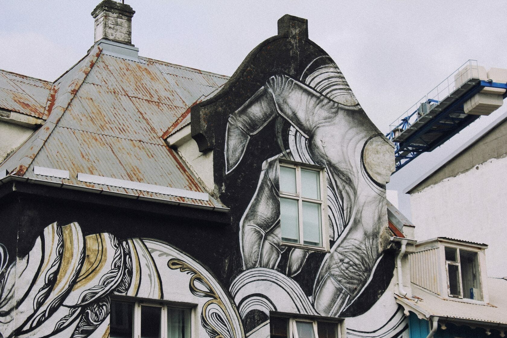 How to get to Reykjavik from the airport