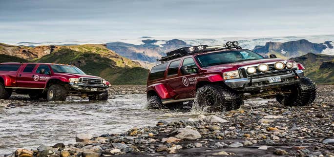 Crossing Rivers in Iceland: A Complete Safety Guide for Travelers