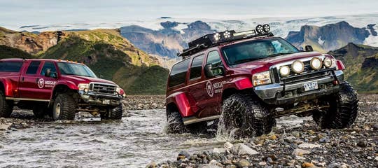 Midgard-Adventure-Super-Jeep.jpg