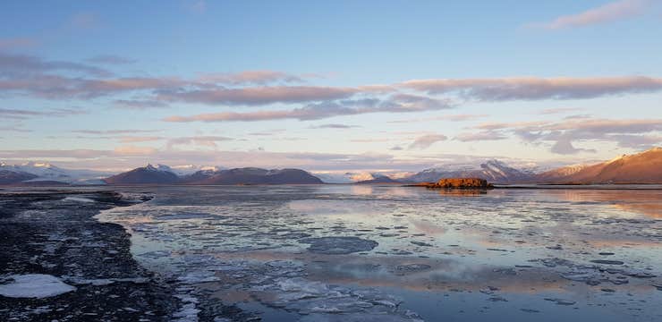Exciting 3-Hour Super Jeep Black Sand Beach Tour