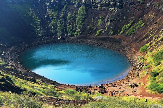 Tour guiado de 3 días en verano por la Costa Sur y el Círculo Dorado