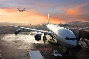 At bestille en lufthavnstransport fra Keflavik til Reykjavik er en bekvem måde at starte din ferie i Island på.