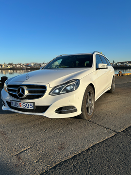 Private 1-Hour Taxi Transfer Between Keflavik International Airport and Reykjavik