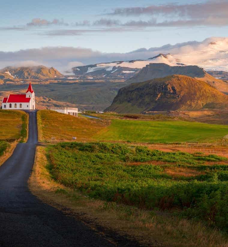 Hotels & Accommodation in the Icelandic Countryside