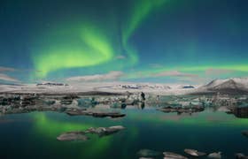 Magical 3-Day South Coast and Golden Circle Winter Tour with Blue Ice Caving from Reykjavik
