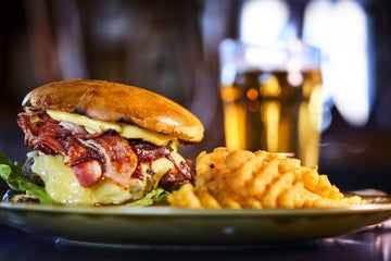 The Best Hamburgers in Reykjavik - A Local Guide to Burger Joints