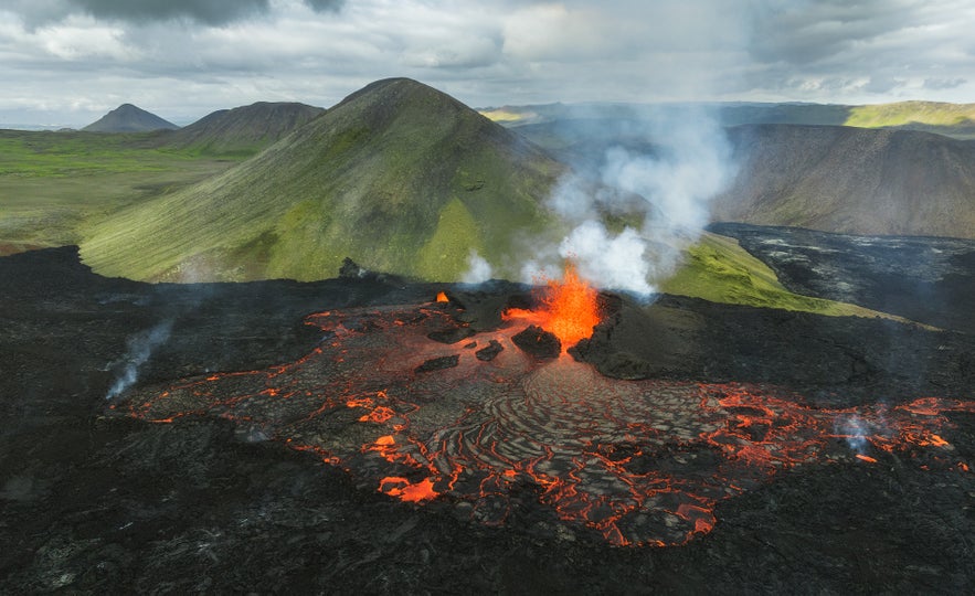 The crater of the 2022 Fagradalsfjall was beautiful