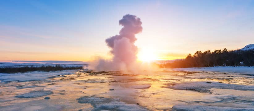 Small-Group Golden Circle Tour with Laugarvatn Fontana Geothermal Baths from Reykjavik