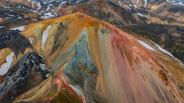 Wild 7-Day Highlands Hiking Tour of Laugavegur Trail with South Coast from Reykjavik