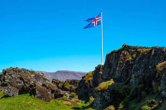3-Day Tour To Jokulsarlon | The Golden Circle, the South Coast, Glacier Hike & Boat Tour