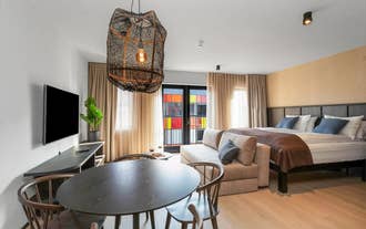 strand-hotel-apartments-studio-sofa-dining-balcony-hafnarfjordur