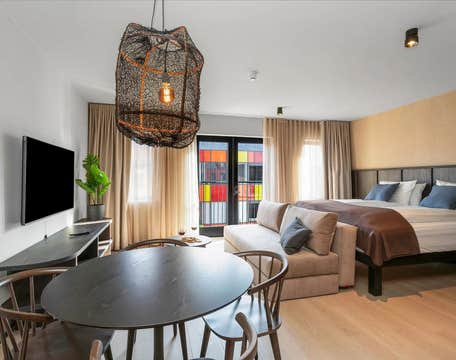 Strand Hotel Apartments