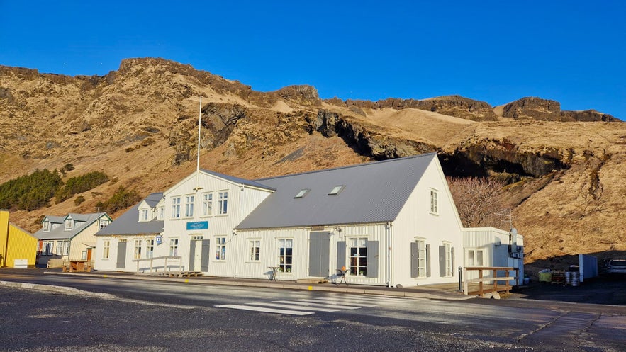 Halldórskaffi is located in the Katla visitor center