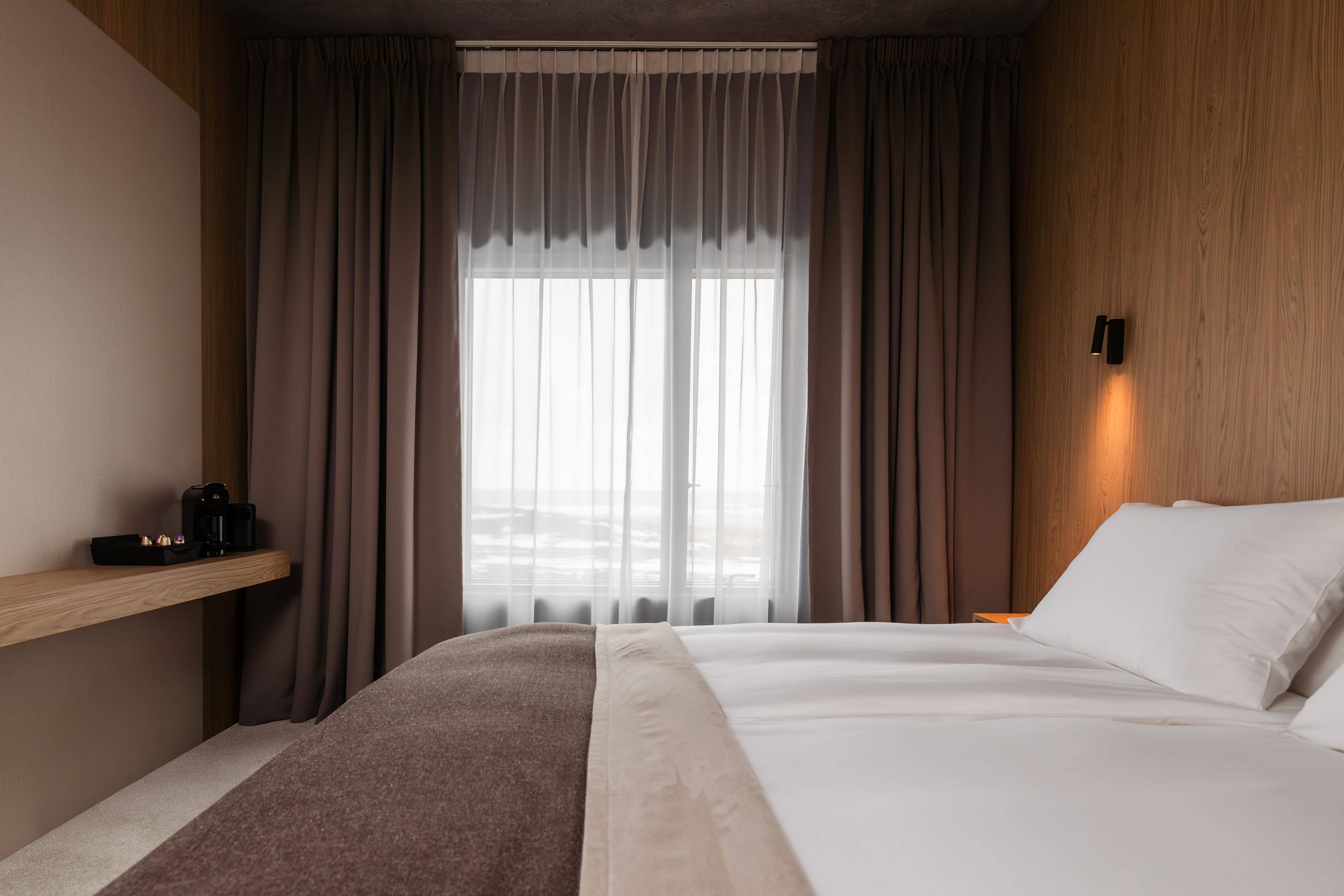 블랙 샌드 호텔(Black Sand Hotel)