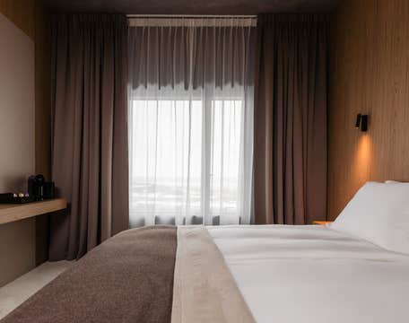 블랙 샌드 호텔(Black Sand Hotel)