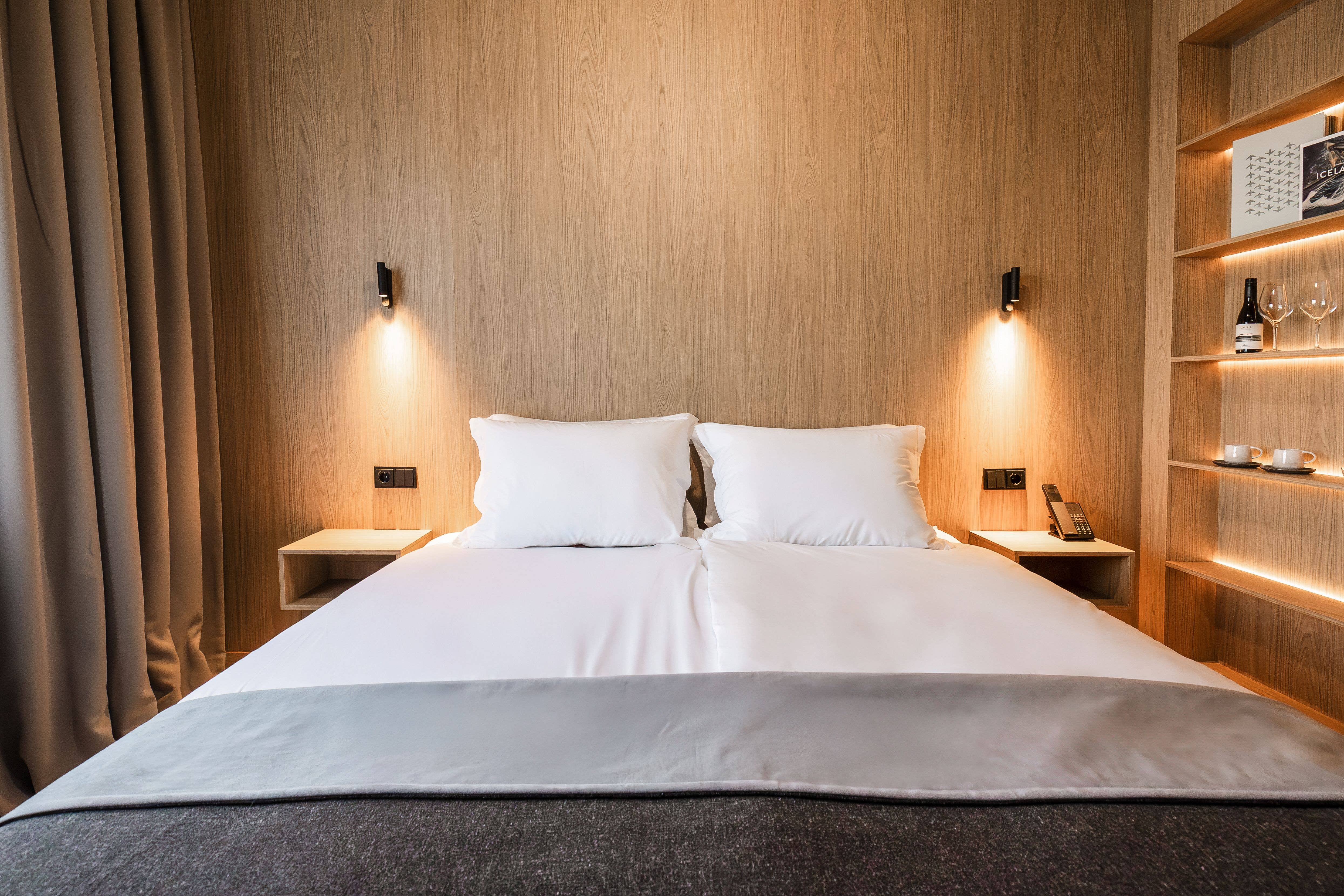 블랙 샌드 호텔(Black Sand Hotel)