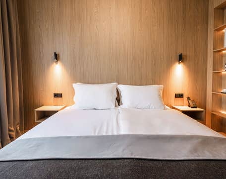 블랙 샌드 호텔(Black Sand Hotel)