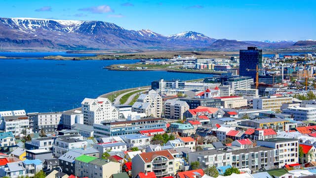 Small-Group Reykjavik E-Bike Tour of Nautholsvik Beach, Grotta Lighthouse, & Oskjuhlid Hill