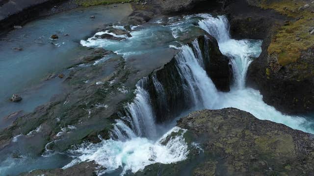 Landmannalaugar Highlands Tour with Hot Spring Bath and 4x4 Minibus Transport from Reykjavik