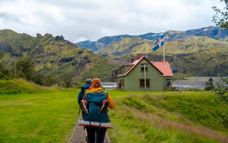 Exciting 5-Day Laugavegur Trekking with South Coast Tour and Glacier Hiking from Reykjavik