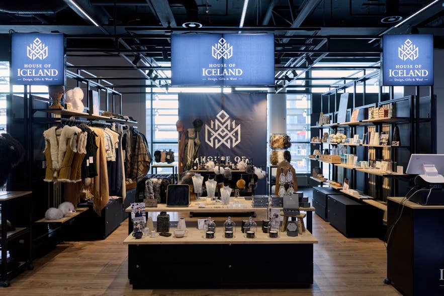 ケプラヴィーク空港のHouse of Icelandお土産ショップ。