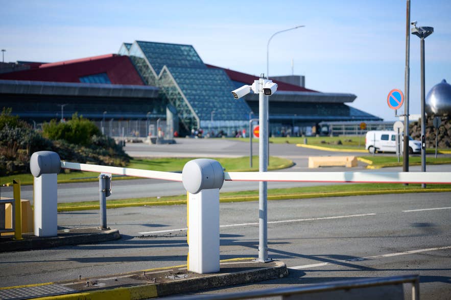 Parking de l’aéroport international de Keflavík.