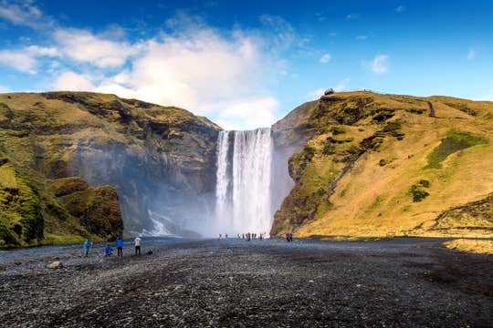 Private South Coast Sightseeing Tour from Reykjavik with Guided Solheimajokull Glacier Hike