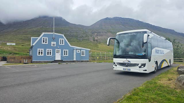 Arctic Fox Centre Tour in Sudavik with Transfer from Isafjordur
