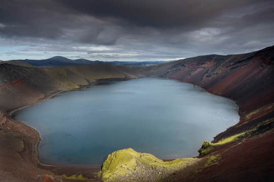 Private 11-Hour Super Jeep and Hiking Tour of Landmannalaugar from Reykjavik